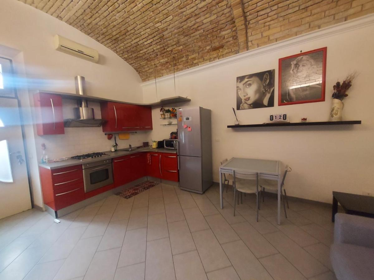 Casa Di Camilla Apartment Рим Екстериор снимка